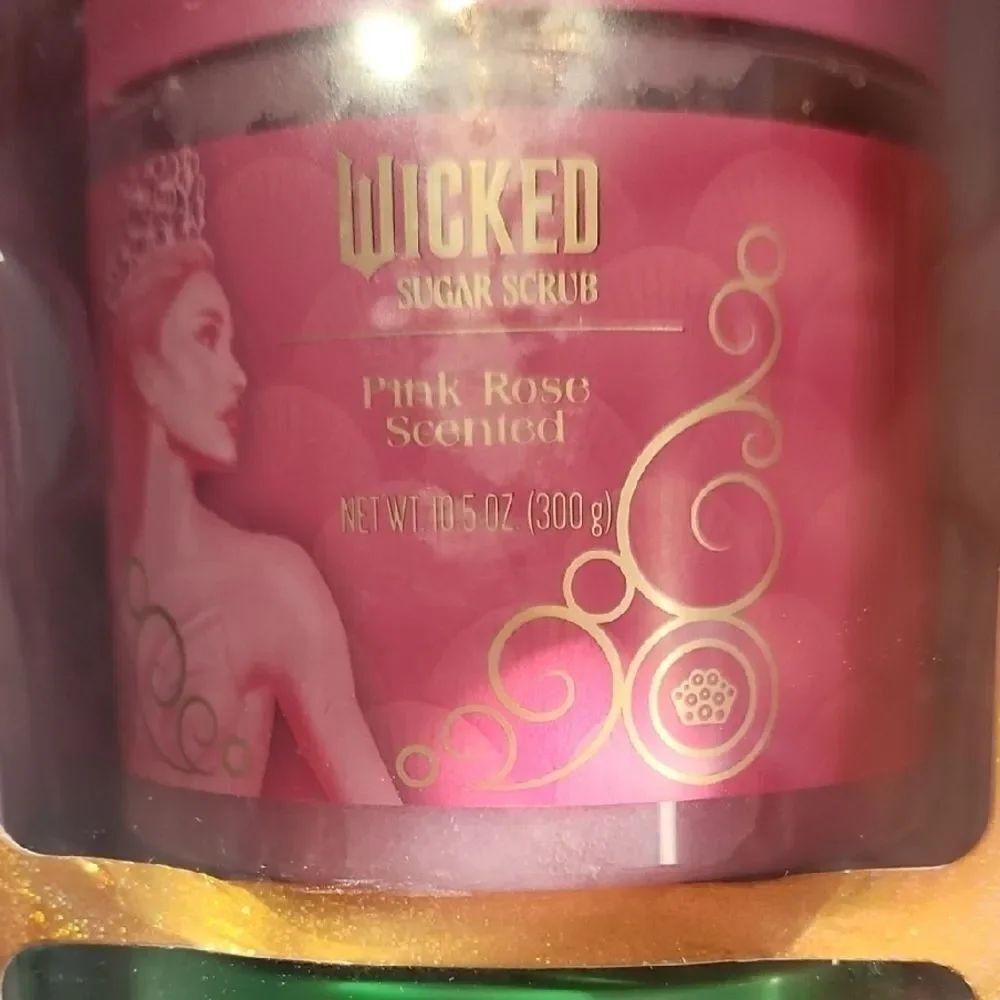 Wicked Bath & Body Gift Set - Collection - Picture 2 of 7